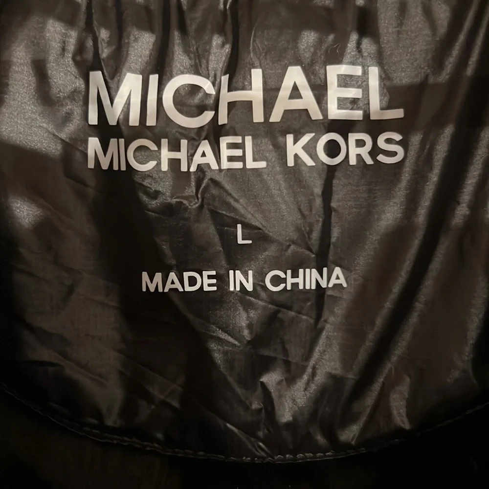 Michael Kors Puffer vest black size Large - Picture 5 of 6